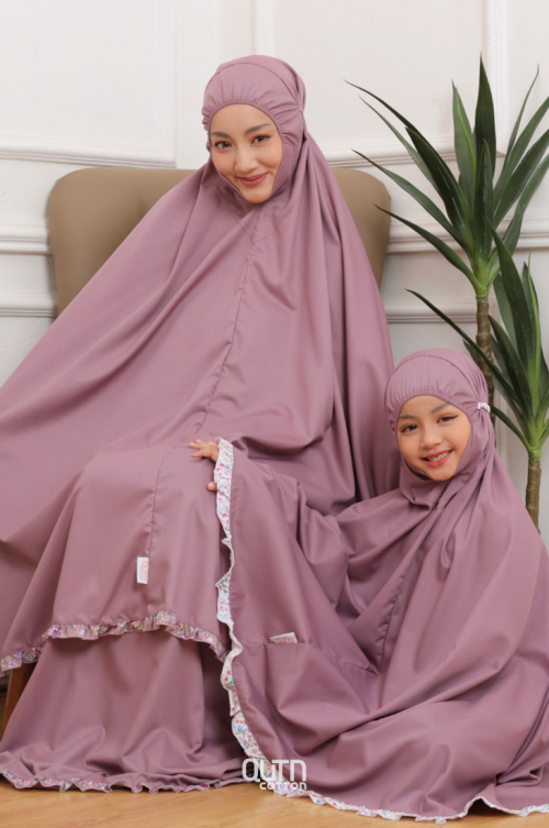 Telekung Hanna Ruffle Ibu Anak in Lavender Purple