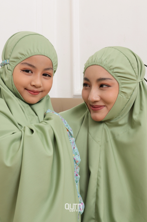 Telekung Hanna Ruffle Ibu Anak in Apple Green