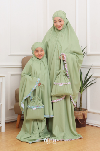 Telekung Hanna Ruffle Ibu Anak in Apple Green