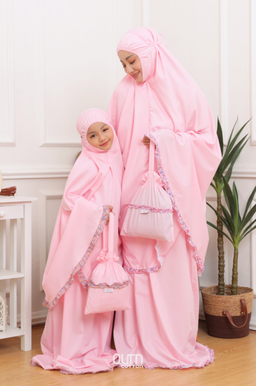 Telekung Hanna Ruffle Ibu Anak in Blush Pink