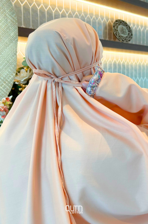 Telekung Hanna Ruffle Adult in Milky Peach