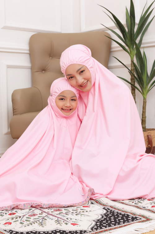 Telekung Hanna Ruffle Ibu Anak in Blush Pink