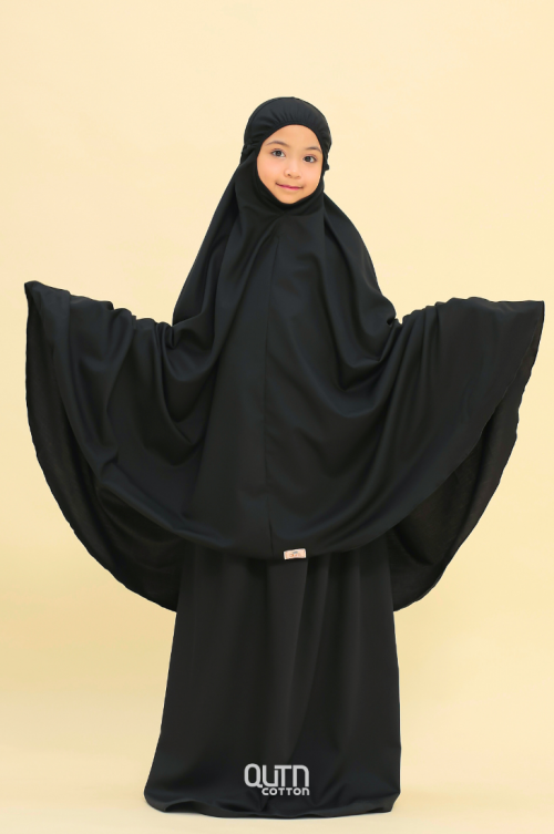 Telekung Hanna Cotton in Midnight Black