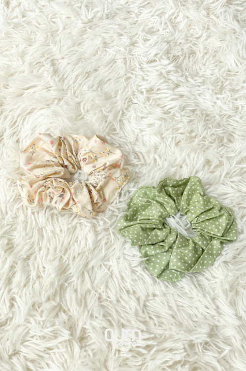 2-pc Scrunchies [White & Green]